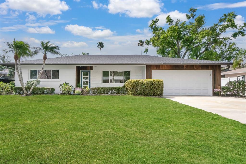 Picture of 2242 Sunnyside Lane, Sarasota, FL 34239