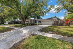 Picture of 9044 Lynwood Drive, Seminole, FL 33772