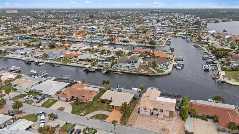 Picture of 5000 Southshore Drive, New Port Richey FL 34652