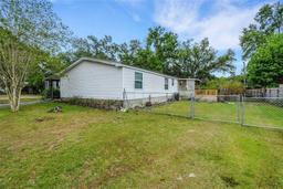 Picture of 3510 Sutton Hills Drive N, Lakeland, FL 33810