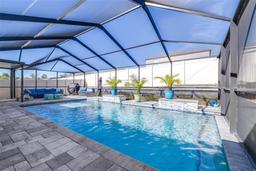 Picture of 207 Archcliffe Point Place, Dover, FL 33527