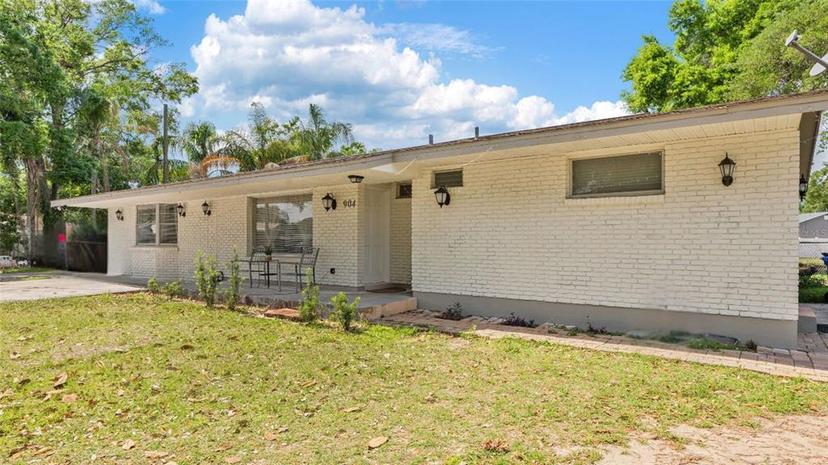 Picture of 904 Woodland Drive, Seffner FL 33584