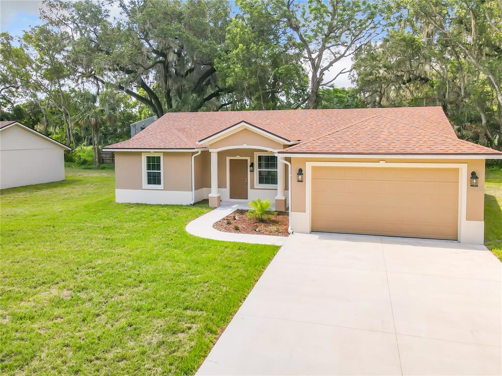 Picture of 501 Mulberry Street, Fruitland Park, FL 34731