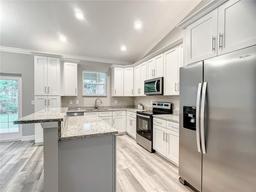 Picture of 501 Mulberry Street, Fruitland Park, FL 34731