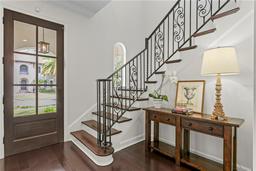 Picture of 4310 W Sevilla Street, Tampa, FL 33629