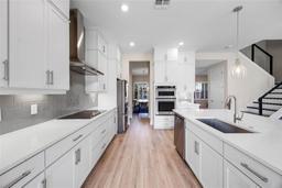 Picture of 2011 Soaring Oak Way, Winter Park, FL 32792