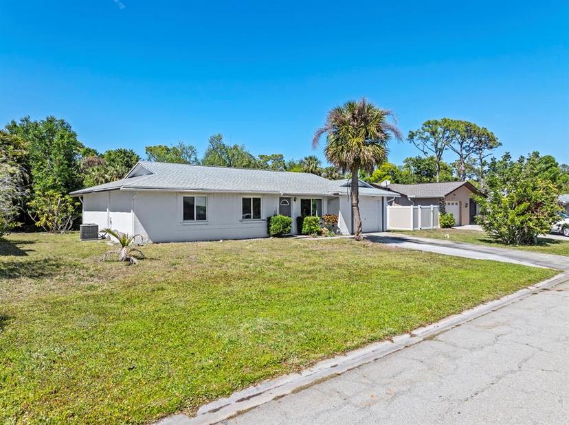 Picture of 1397 Torreya Circle, North Fort Myers FL 33917