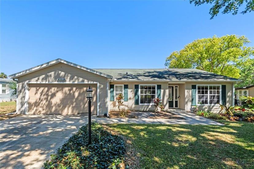 Picture of 25642 Oak Alley, Leesburg FL 34748