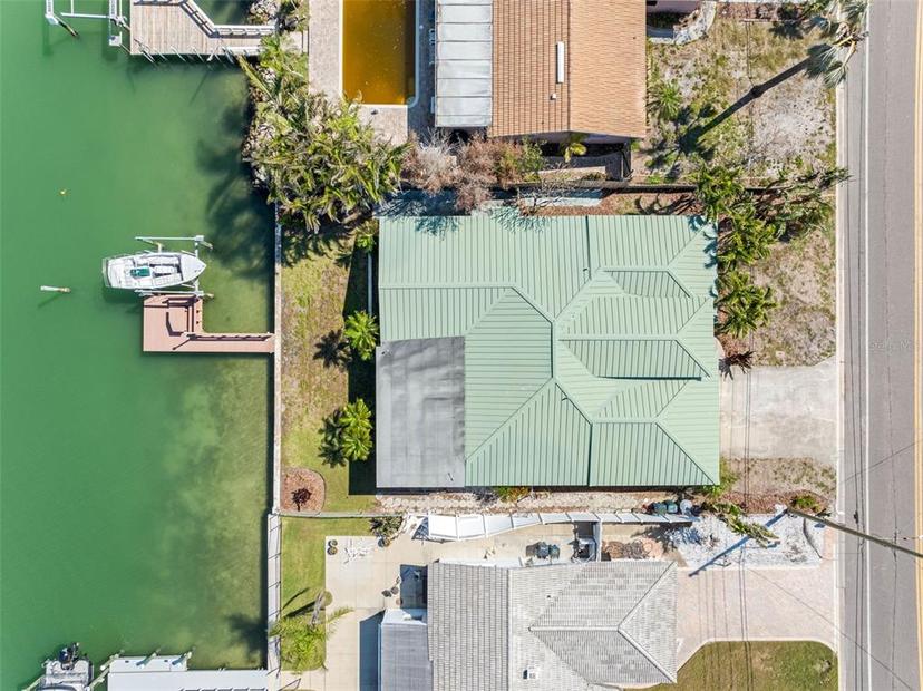 Picture of 540 115Th Avenue, Treasure Island FL 33706