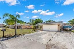 Picture of 934 W Heron Circle, Winter Haven, FL 33884