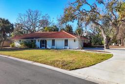 Picture of 670 Venice Lane, Sarasota, FL 34242