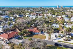 Picture of 670 Venice Lane, Sarasota, FL 34242