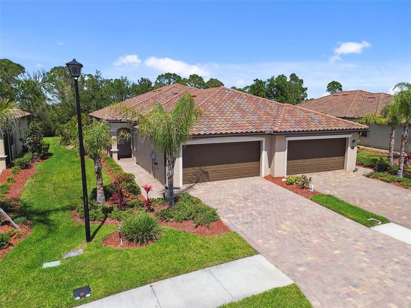 Picture of 12379 Amica Loop, Venice FL 34293