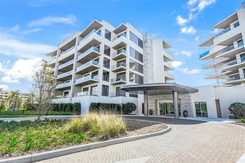 Picture of 1581 Gulf Of Mexico Drive Unit 308, Longboat Key FL 34228