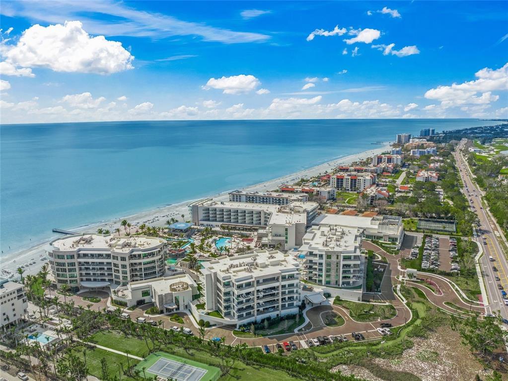 Picture of 1581 Gulf Of Mexico Drive Unit 308, Longboat Key, FL 34228