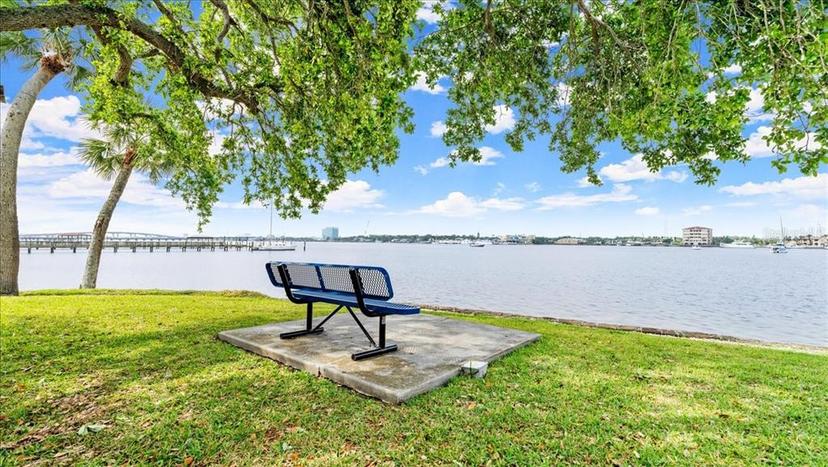 Picture of 411 N Halifax Avenue Unit 304, Daytona Beach FL 32118