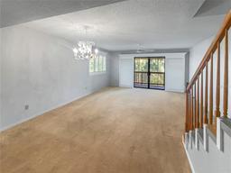 Picture of 9665 Tara Cay Court Unit 41, Seminole, FL 33776