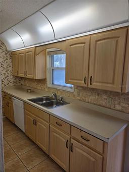 Picture of 10133 Gulfstream Boulevard, Englewood, FL 34224