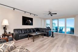 Picture of 1350 Gulf Blvd # 301, Clearwater Beach, FL 33767