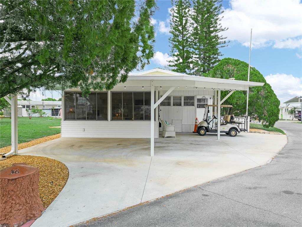 Picture of 36 Saddlebag Trail S, Lake Wales, FL 33898