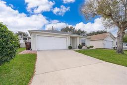 Picture of 344 China Berry Circle, Davenport, FL 33837