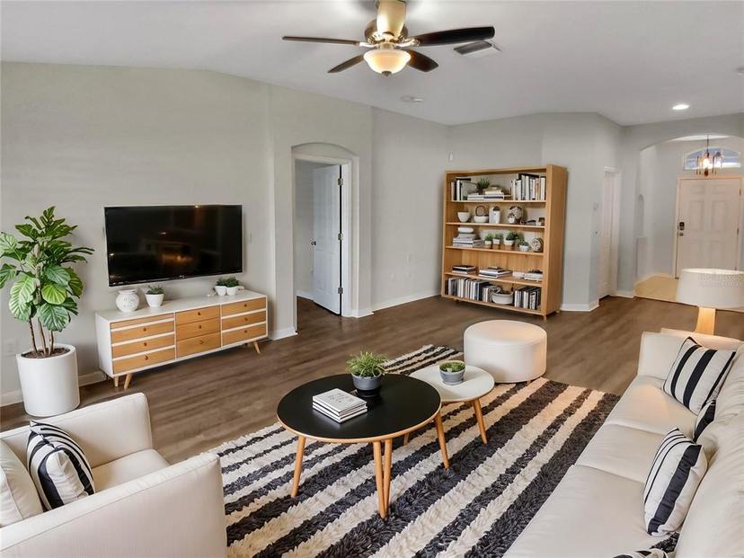 Picture of 6721 Somerset Garden Way, Apollo Beach FL 33572