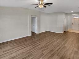 Picture of 6721 Somerset Garden Way, Apollo Beach, FL 33572