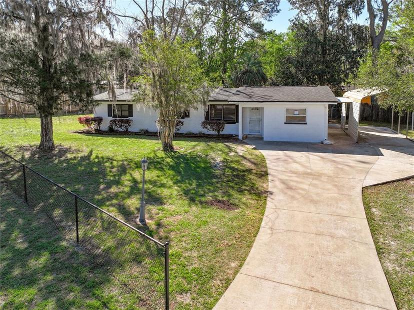 Picture of 1411 SE 41St Place, Gainesville FL 32641