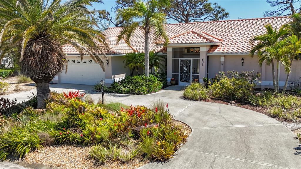 Picture of 601 Pineneedle Lane, Englewood, FL 34223