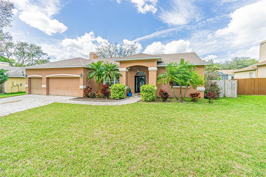 Picture of 2706 Bent Leaf Drive, Valrico, FL 33594