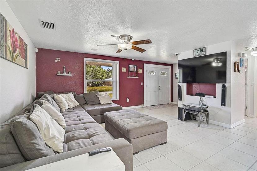 Picture of 3844 Tampico Drive, Sarasota FL 34235