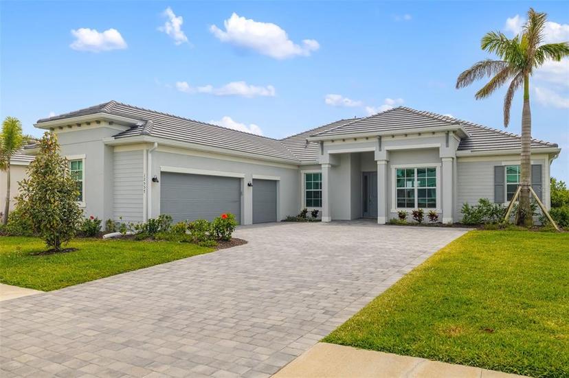 Picture of 12557 Galapagos Court, Venice FL 34293