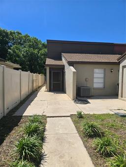 Picture of 2927 7 Iron Drive Unit 0, Lakeland, FL 33801