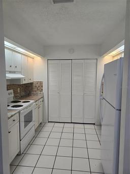 Picture of 2927 7 Iron Drive Unit 0, Lakeland, FL 33801