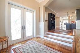 Picture of 11105 5Th Street E, Treasure Island, FL 33706