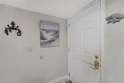 Picture of 501 Lakeside Drive Unit 501, Bradenton, FL 34210