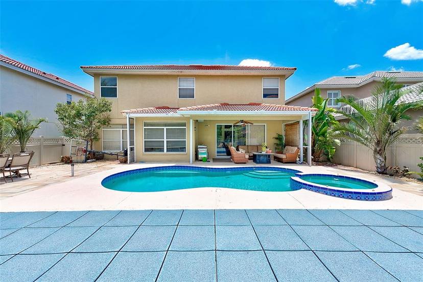 Picture of 2300 Hannah Way S, Dunedin FL 34698