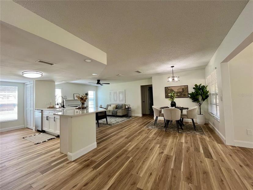 Picture of 10408 N 50Th Street Unit 1/2, Tampa FL 33617