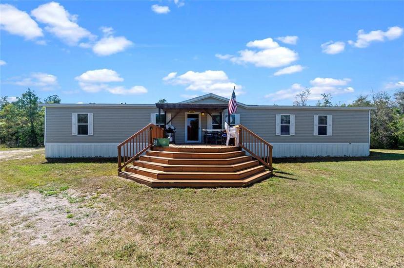 Picture of 395 Justamere Road, Geneva FL 32732