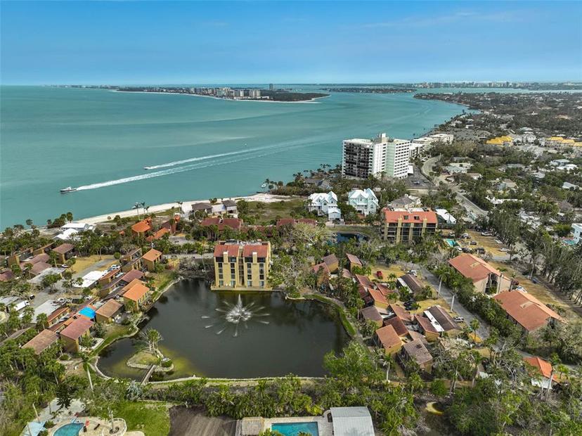 Picture of 105 Pass Key Road Unit 105, Sarasota FL 34242