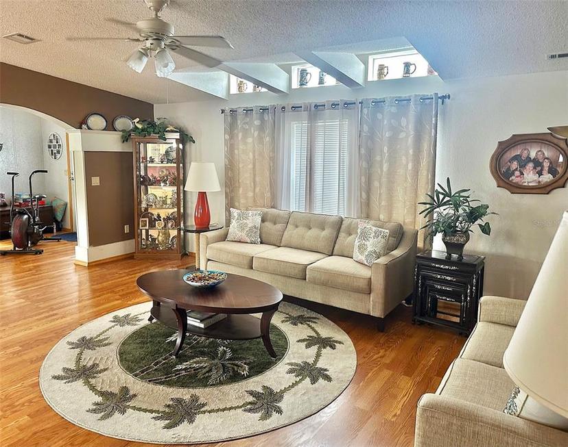 Picture of 11023 100Th Way Unit 73, Largo FL 33773