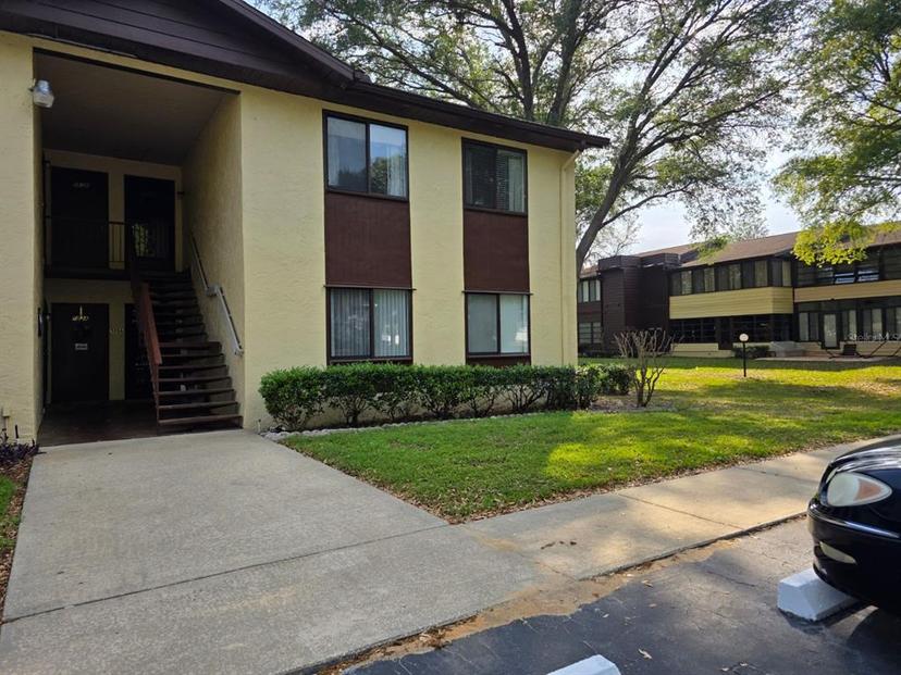 Picture of 501 Fairways Lane Unit A, Ocala FL 34472