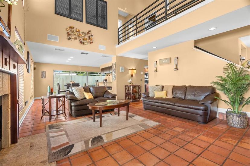 Picture of 2975 W Knights Avenue, Tampa FL 33611