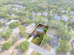 Picture of 214 Whispering Oaks Court, Sarasota, FL 34232