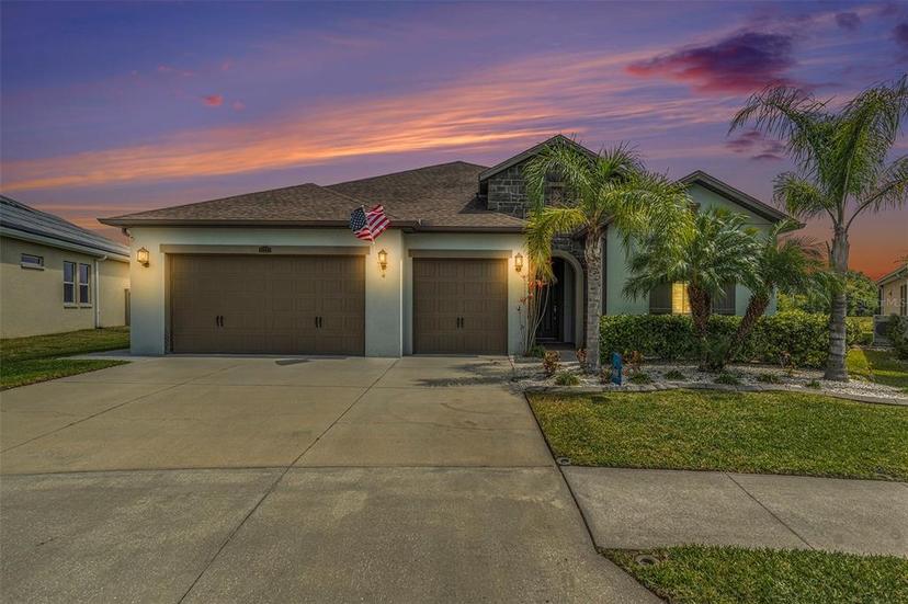 Picture of 32231 Firemoss Ln, Wesley Chapel FL 33543
