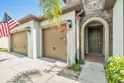 Picture of 32231 Firemoss Ln, Wesley Chapel, FL 33543