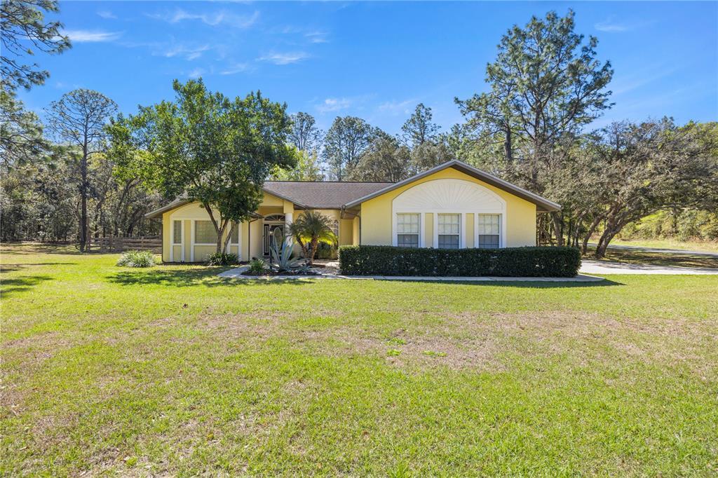 Picture of 221 N Nashville Avenue, Hernando, FL 34442