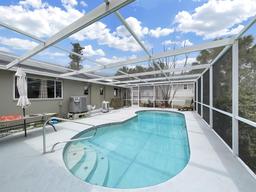 Picture of 101 Gulf Boulevard, Belleair Beach, FL 33786