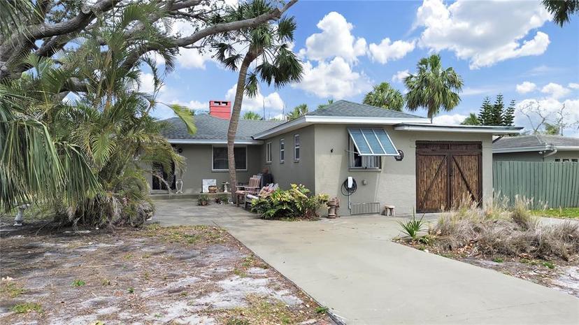 Picture of 101 Gulf Boulevard, Belleair Beach FL 33786