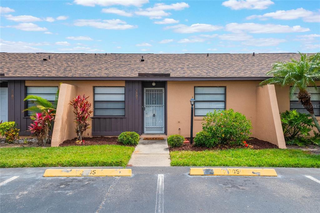 Picture of 2305 St Marteen Court Unit 2305, Kissimmee, FL 34741